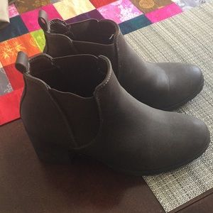 Booties with heel